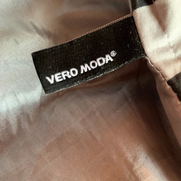 VERO MODA - A-linePatterned Banded Waist Flared Skirt with pockets - size 38 - Picture 9 of 12
